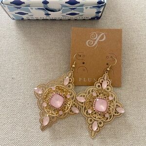 Plunder Gold and Pink Filigree Earrings